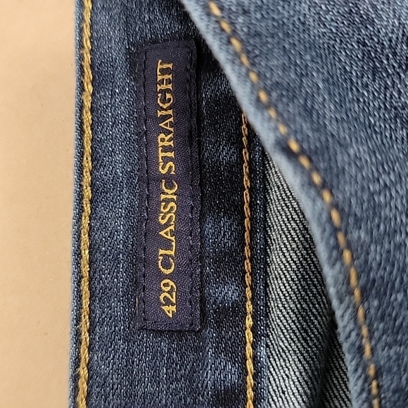 Lucky Brand, Size 38 x 30 Classic Fit Blue Jean.  Excellent Used Condition - Picture 3 of 12